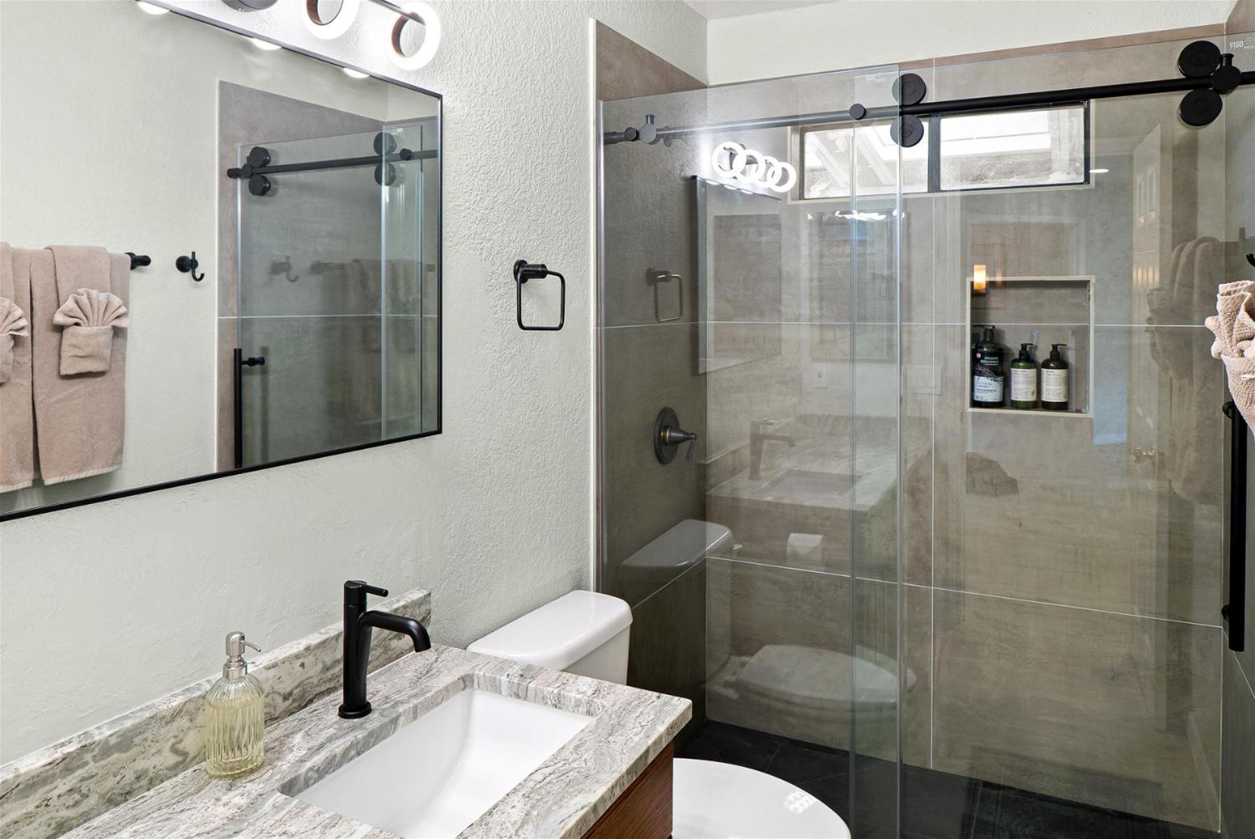 Spacious W Sedona 4 Bedroom Contemporary House! Exterior foto